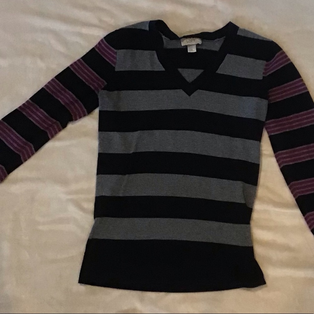 Sweater ~ lightweight ~ navy/gray
